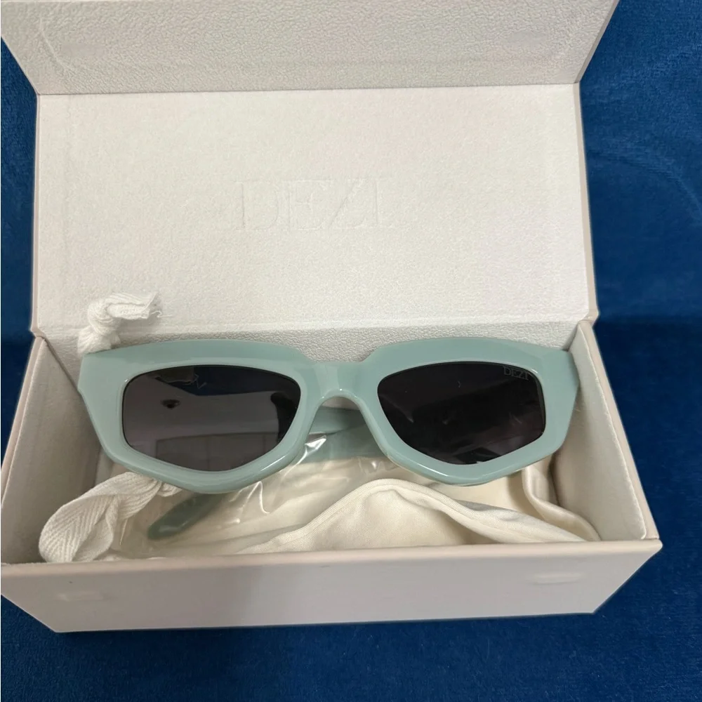 DEZI NEW with Tags On Read 44mm Jade Sunglasses - Made in Italy - Imported - Picture 4 of 9